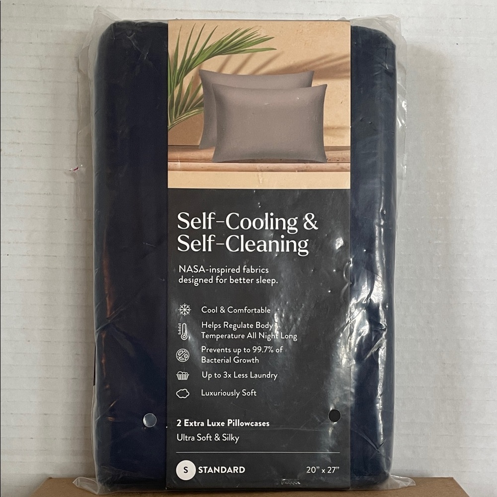 Miracle Made Extra Luxe Standard Pillowcases in Navy cooling cotton